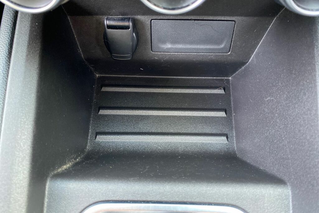 Renault Clio Hatchback Black #37