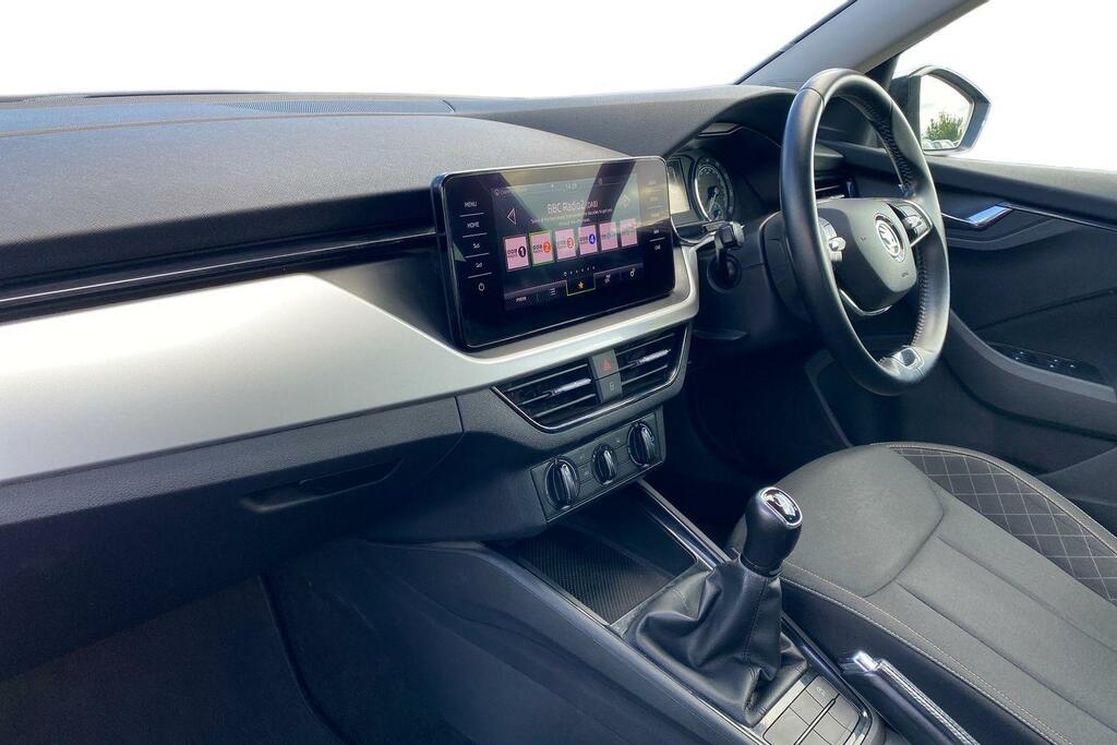 Skoda Kamiq 1.0 Tsi Se Drive Suv Euro 6 Ss GF72SYV Black #2