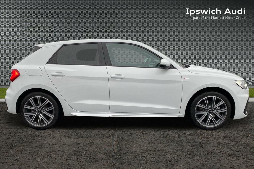 Audi A1 1.5 Tfsi 35 S Line Sportback S Tronic E AX25FYH #4