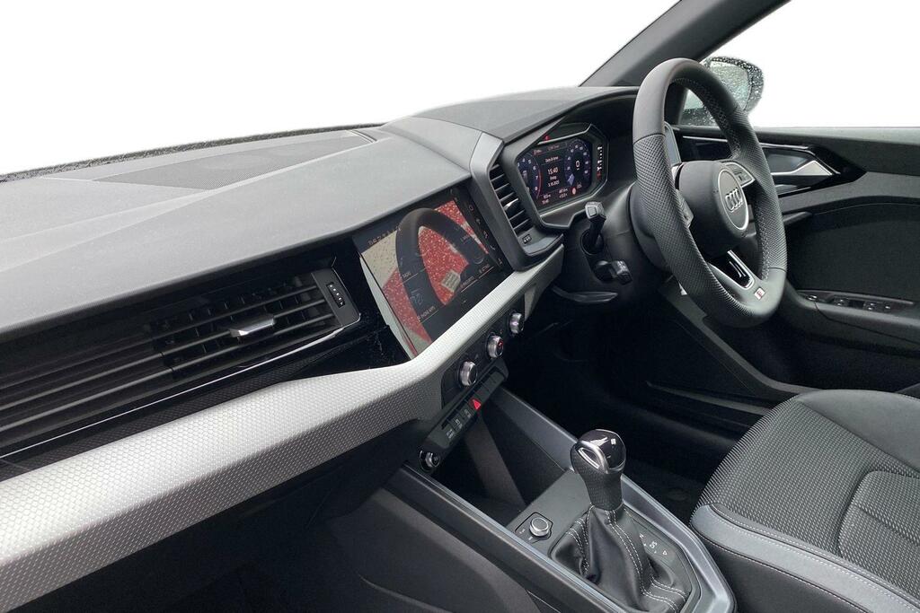 Audi A1 1.5 Tfsi 35 S Line Sportback S Tronic E AX25FYH #2