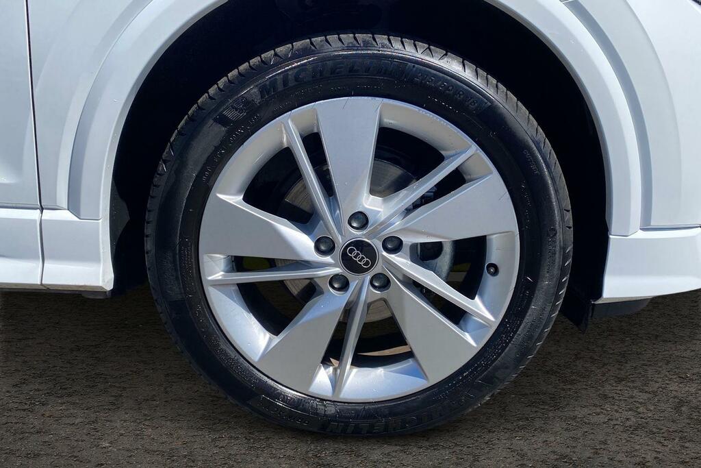 Audi Q2 1.5 Tfsi Cod 35 S Line Suv S Tronic Eur White #5