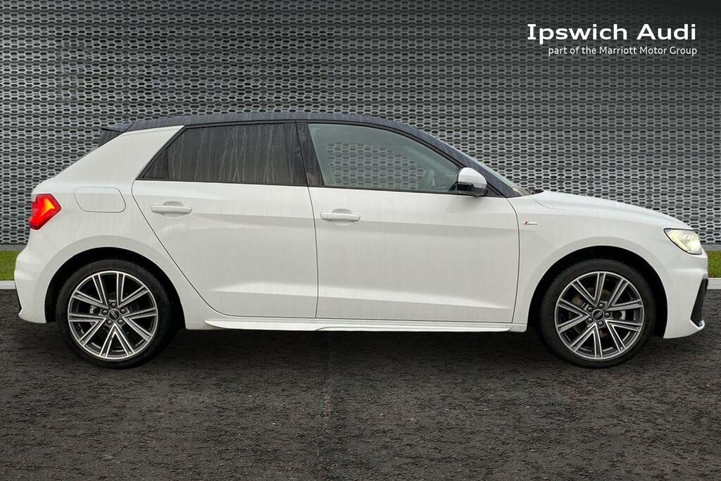 Audi A1 1.5 Tfsi 35 S Line Sportback S Tronic E AX25EXB White #4