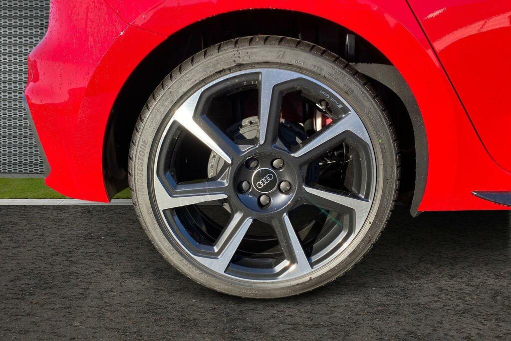 Audi A1 1.0 Tfsi 25 Black Edition Sportback S T AV75SYS Red #5