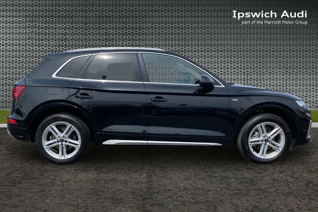 Audi Q5 2.0 Tdi 40 S Line Suv S Tronic Quattro GX23ZBG Black #4