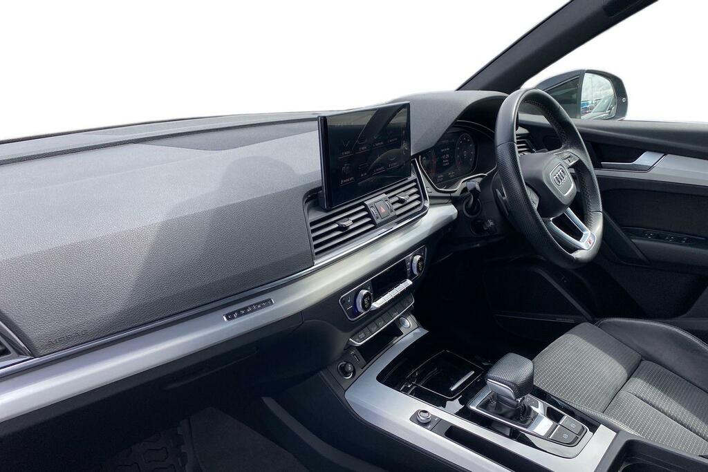 Audi Q5 2.0 Tdi 40 S Line Suv S Tronic Quattro GX23ZBG Black #2