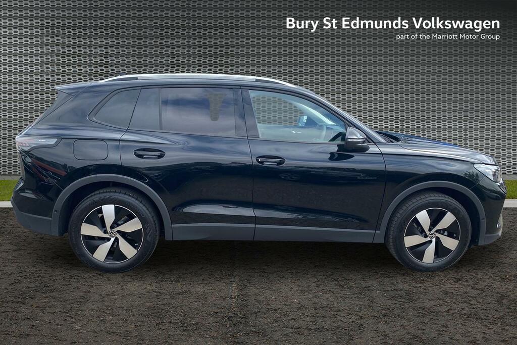 Volkswagen Tiguan 1.5 Etsi Mhev Match Suv Hybrid Dsg Euro Black #4
