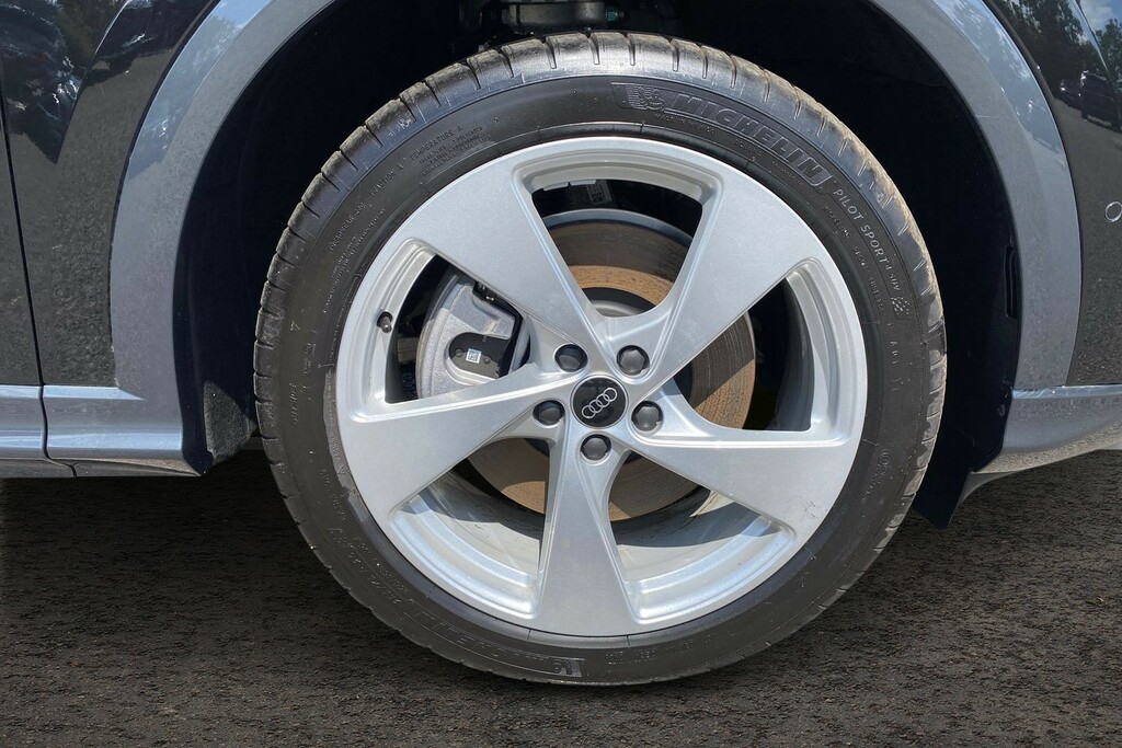 Audi Q5 2.0 Tdi S Line Sportback S Tronic Quatt Black #5