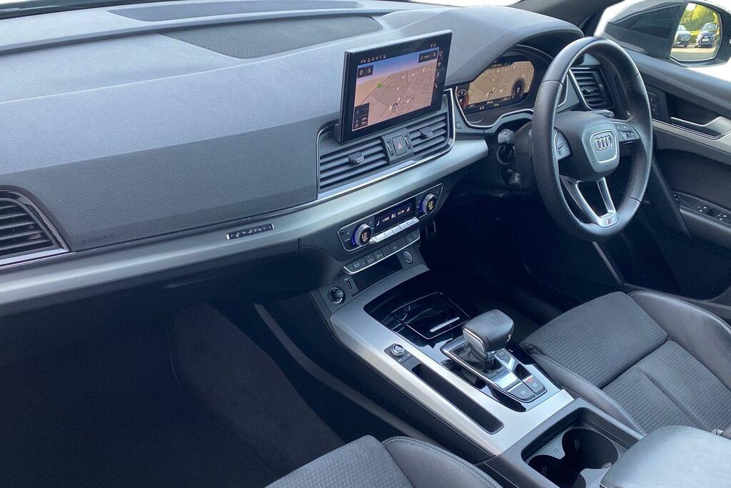 Audi Q5 2.0 Tdi 40 S Line Sportback S Tronic Qu GY22YRE Black #2