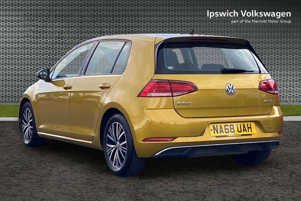 Volkswagen Golf 1.5 Tsi Evo Se Nav Hatchback Eur NA68UAH Yellow #3