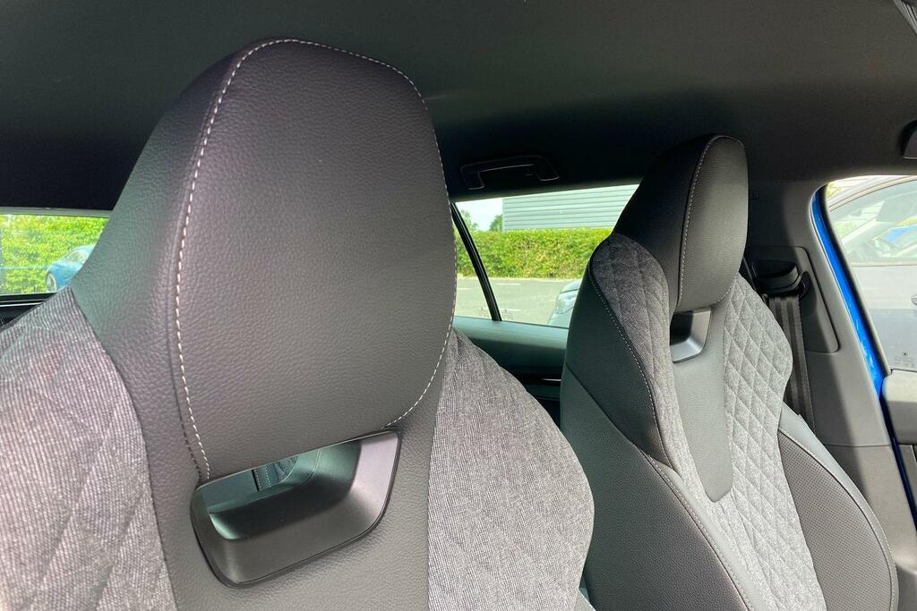 Skoda Octavia 2.0 Tdi Se Technology Hatchback Silver #29