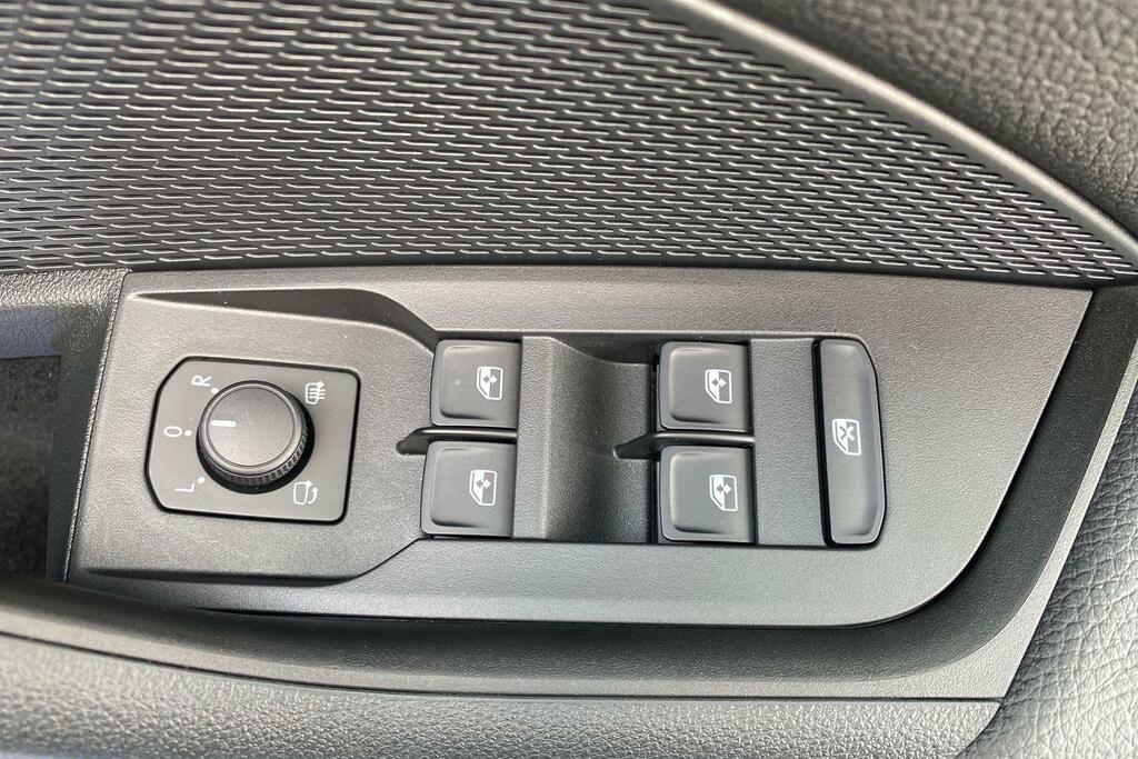 Skoda Octavia 2.0 Tdi Se Technology Hatchback Silver #27