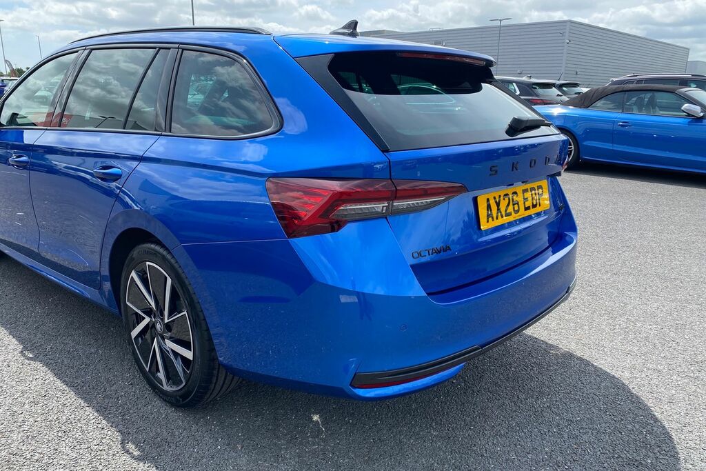 Skoda Octavia 2.0 Tdi Se Technology Hatchback Silver #32