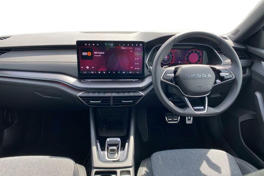 Skoda Octavia 2.0 Tdi Se Technology Hatchback Silver #10