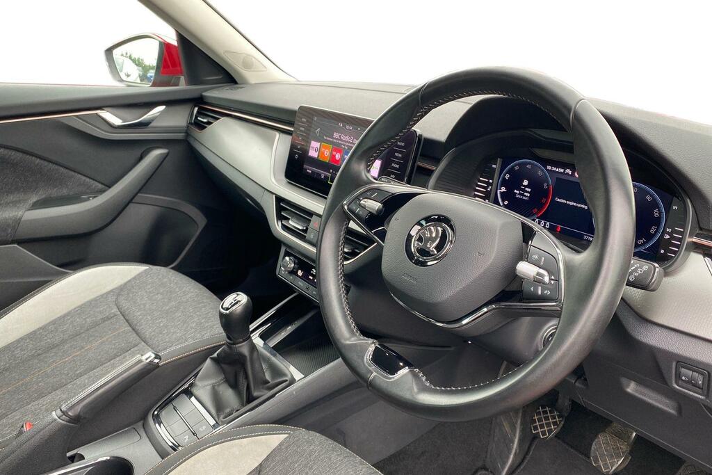 Skoda Kamiq 1.5 Tsi Act Se L Executive Suv E Red #6