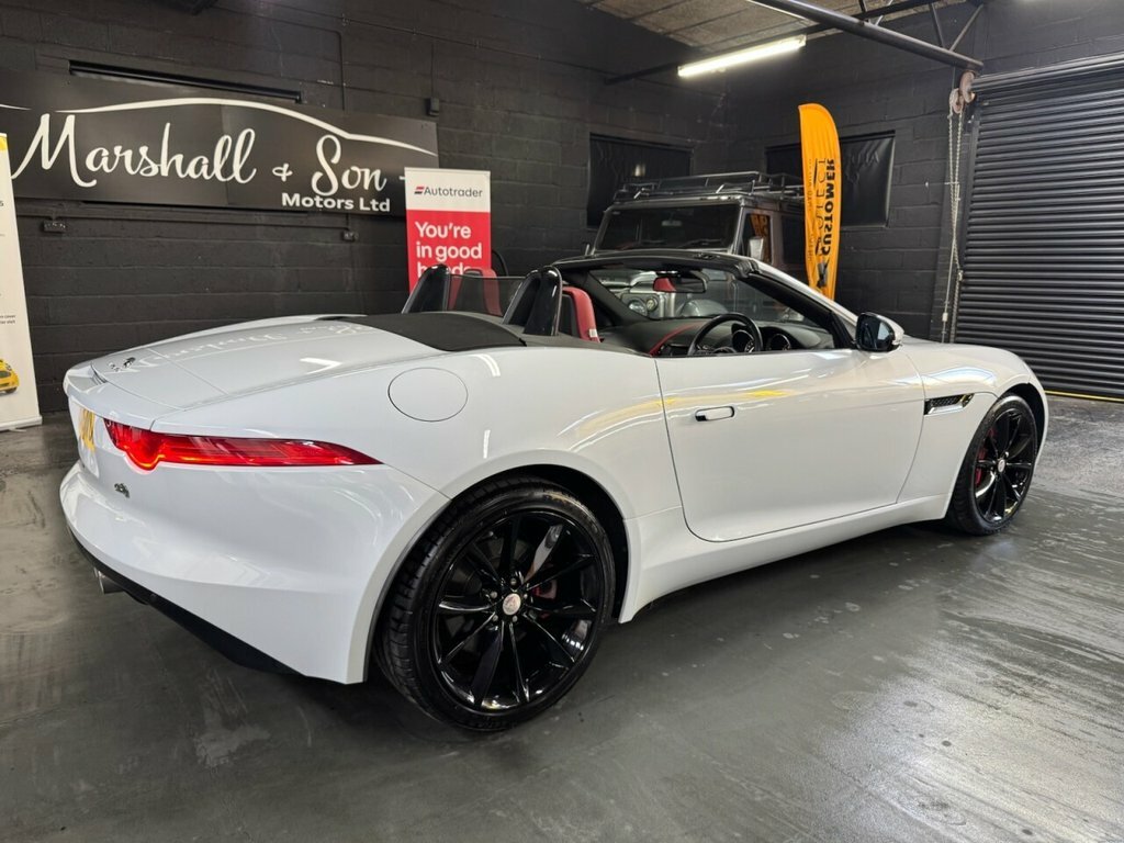 Jaguar F-Type 3L S White #6
