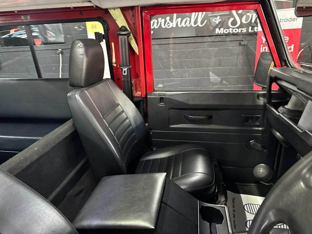 Land Rover Defender 90 2.5 Tdi  #21