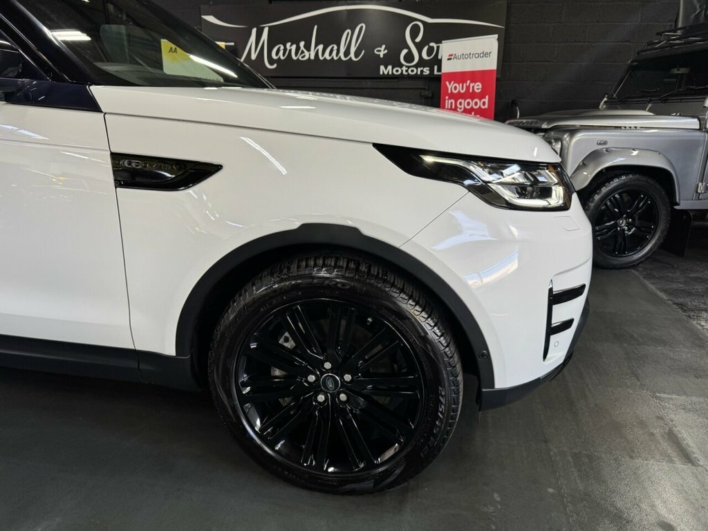 Land Rover Discovery 3L Hse White #4