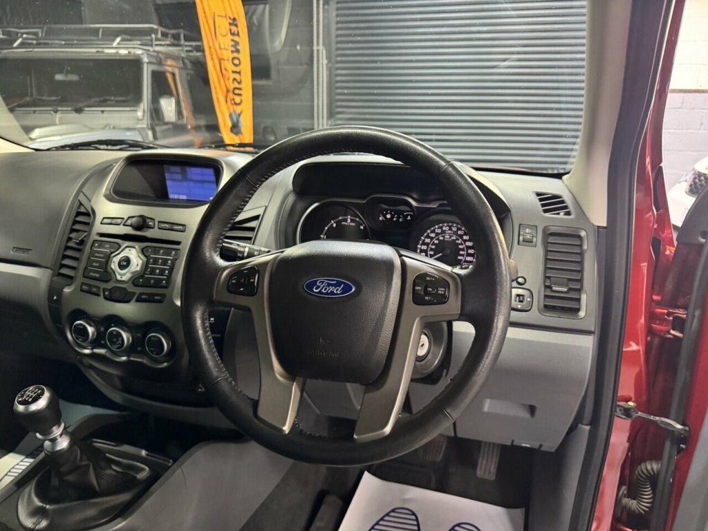 Ford Ranger Pickup White #17