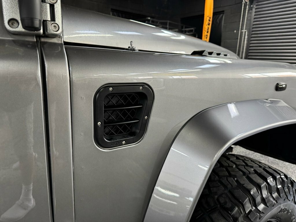 Land Rover Defender 90 Suv Grey #4