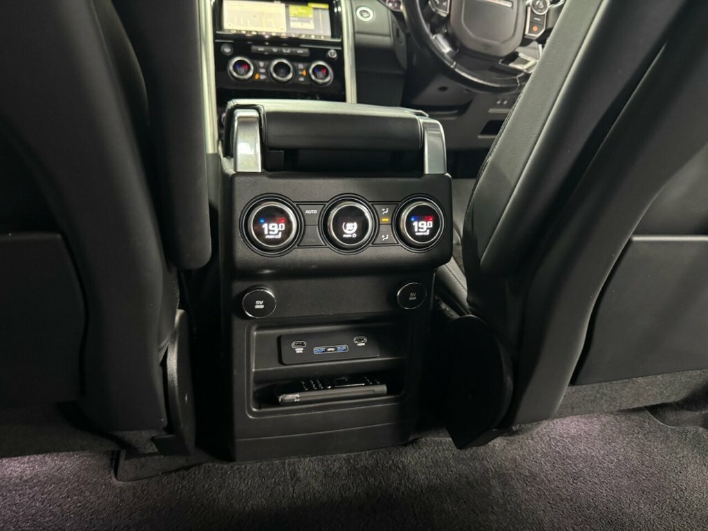 Land Rover Discovery Sdv6 Hse Grey #47