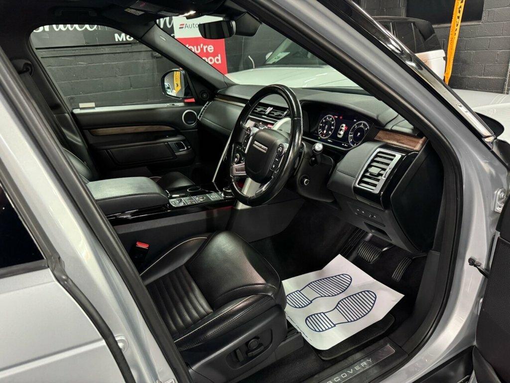 Land Rover Discovery Sdv6 Hse Grey #23