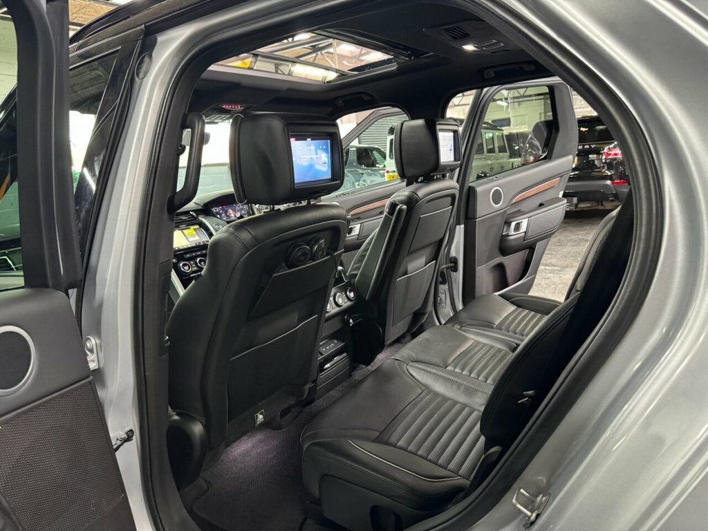 Land Rover Discovery Sdv6 Hse Grey #38