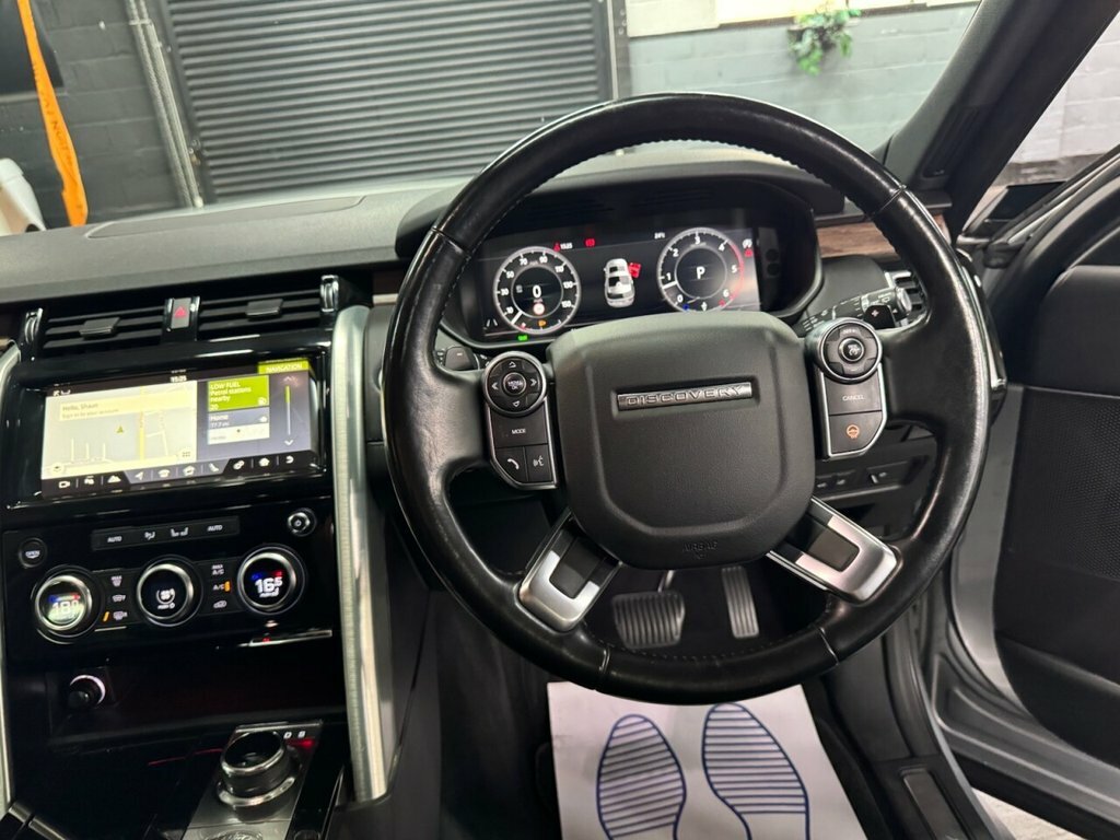 Land Rover Discovery Sdv6 Hse Grey #32