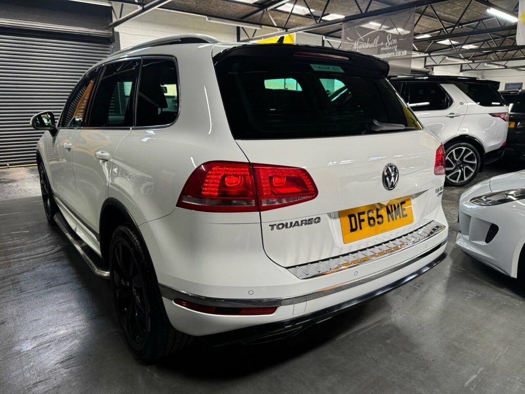Volkswagen Touareg V6 R-line Tdi Bluemotion Technology 4Wd Black #13