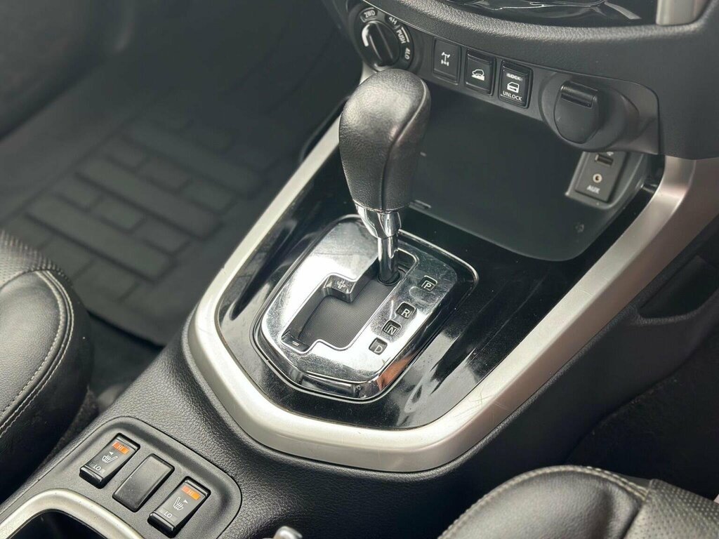 Nissan Navara Double Cab Pick Up Tekna 2.3Dci 190 4Wd Black #27