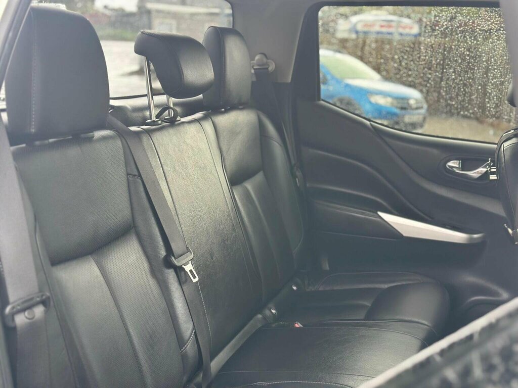 Nissan Navara Double Cab Pick Up Tekna 2.3Dci 190 4Wd Black #23