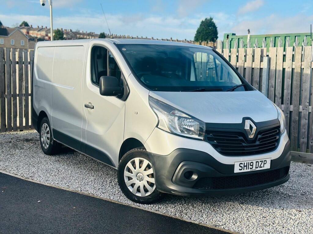 Renault Trafic 1.6 Dci 27 Business Swb Standard Roof Euro 6 Silver