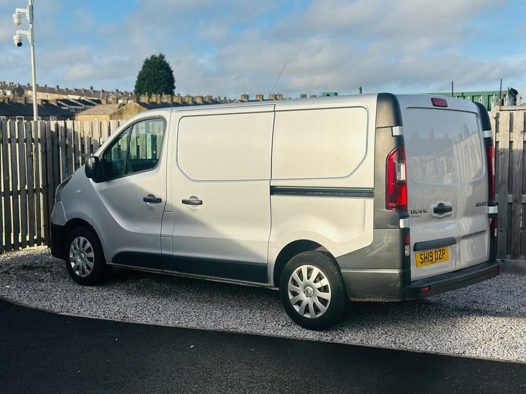 Renault Trafic Renault Trafic Sl28 Energy Dci 120 Sport Nav 9 Sea Grey #13
