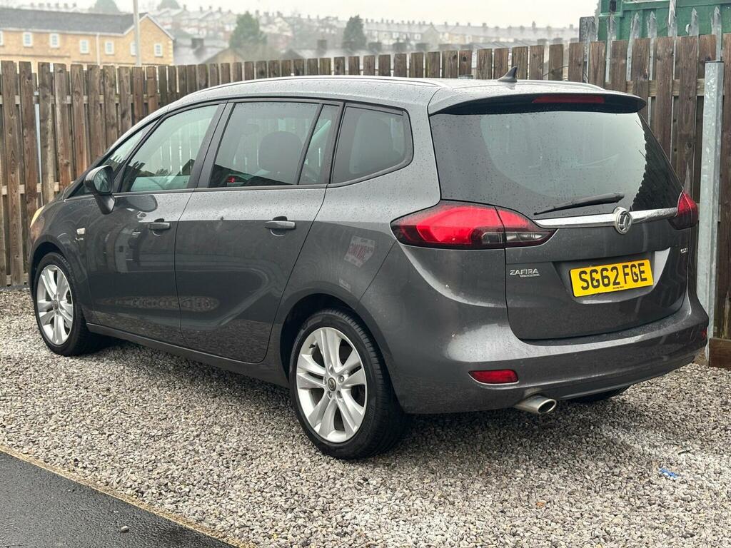 Vauxhall Zafira Tourer Exclusiv 5-Door Silver #14