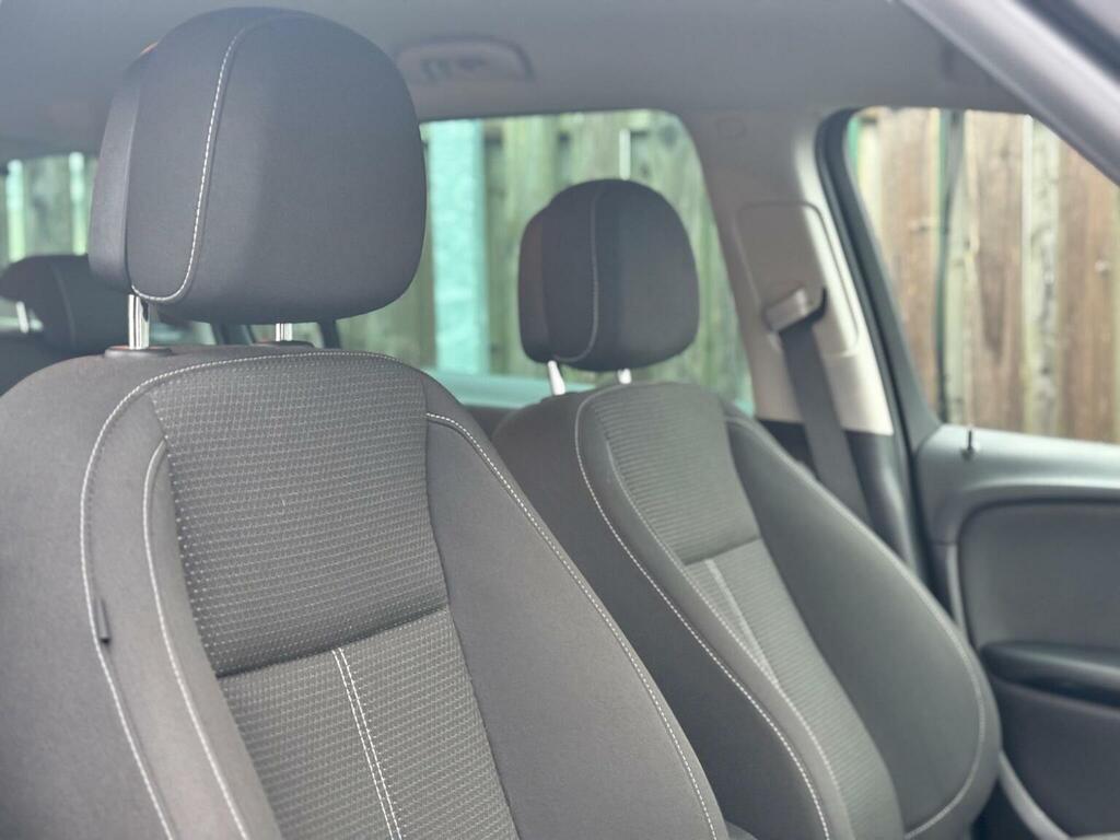 Vauxhall Zafira Tourer Exclusiv 5-Door Silver #18