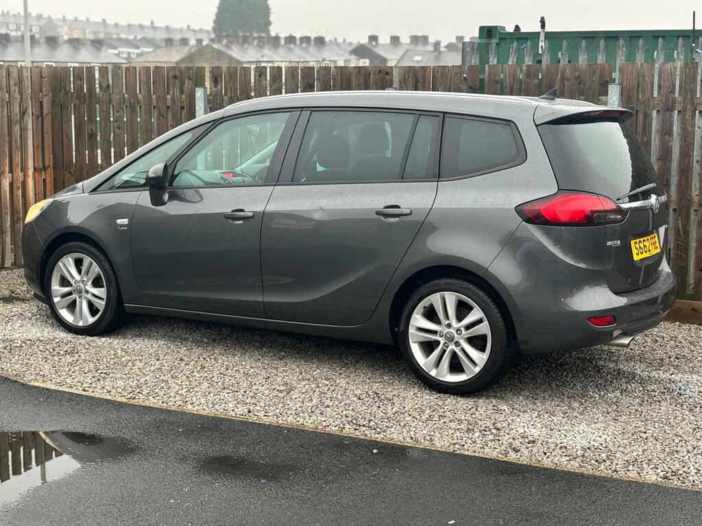 Vauxhall Zafira Tourer Exclusiv 5-Door Silver #13