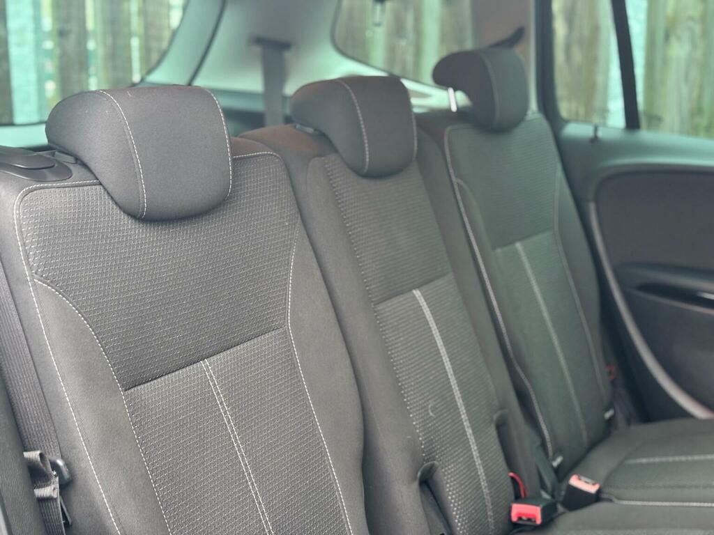 Vauxhall Zafira Tourer Exclusiv 5-Door Silver #19