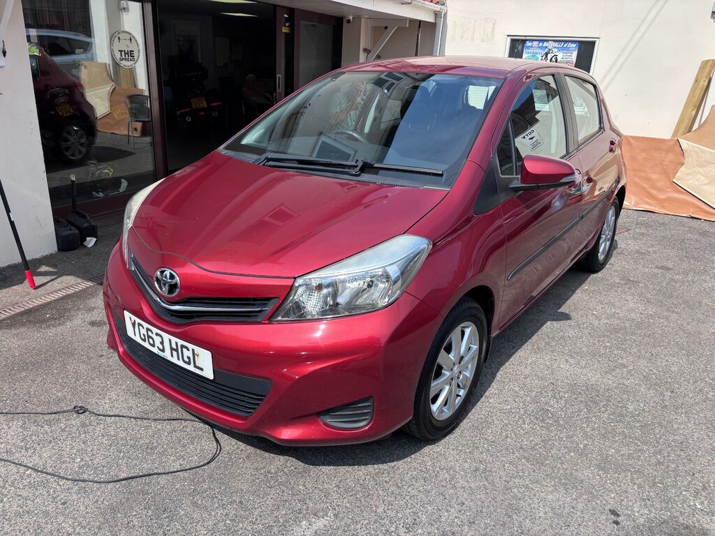 Toyota Yaris 1.33 Vvt-i Tr Red