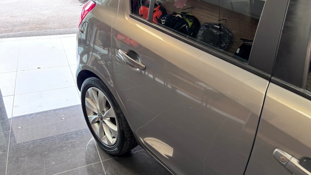Vauxhall Corsa Excite White #49
