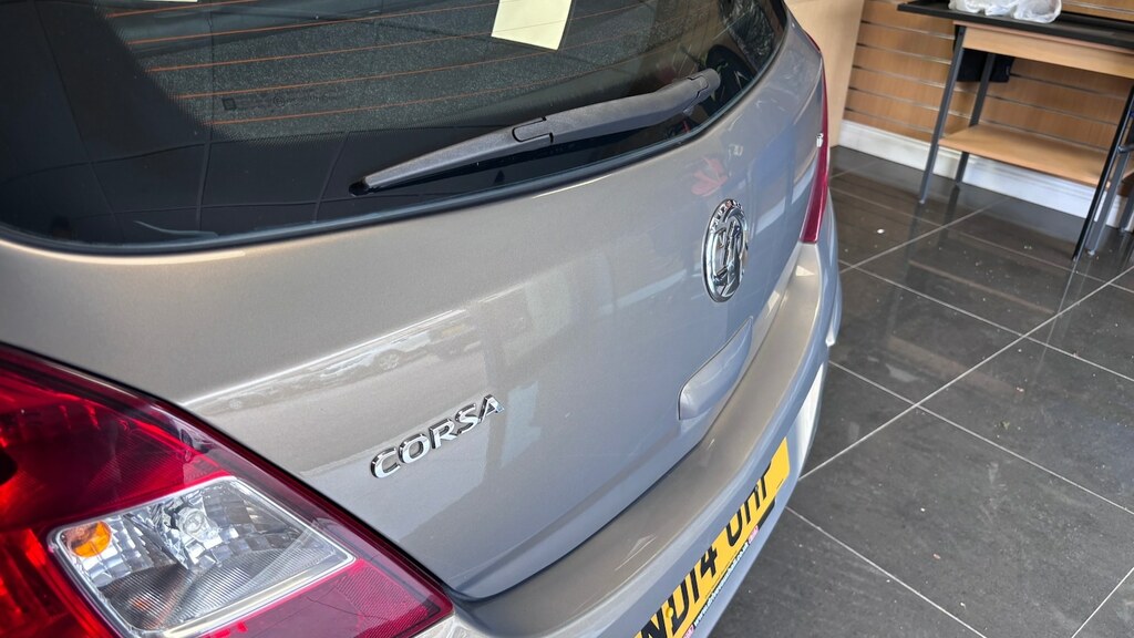Vauxhall Corsa Excite White #39