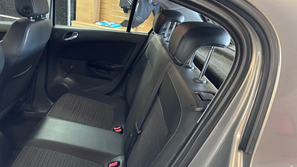 Vauxhall Corsa Excite White #34