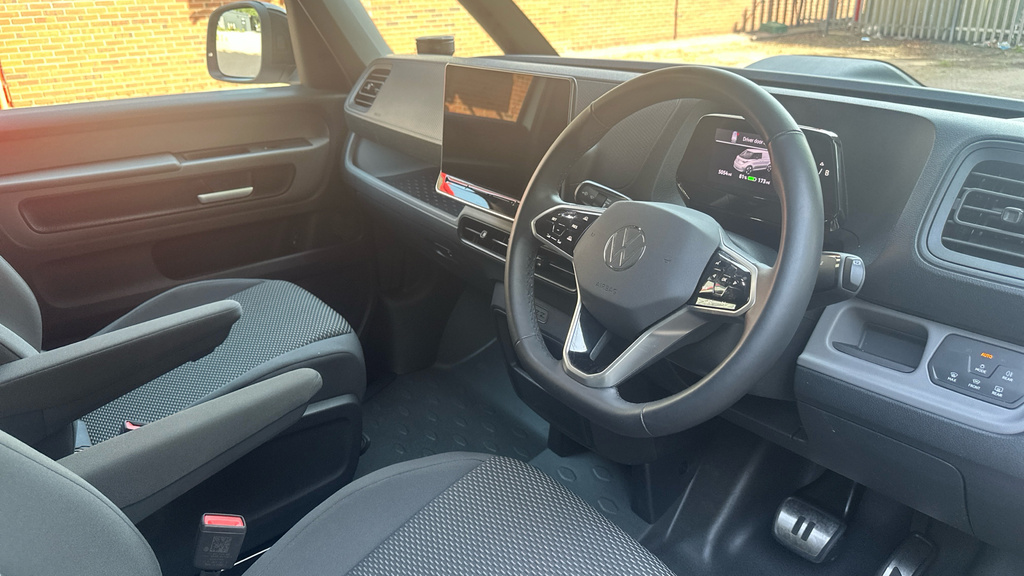 Volkswagen ID.Buzz Id. Buzz 210Kw Commerce 79Kwh RF25WVO White #6