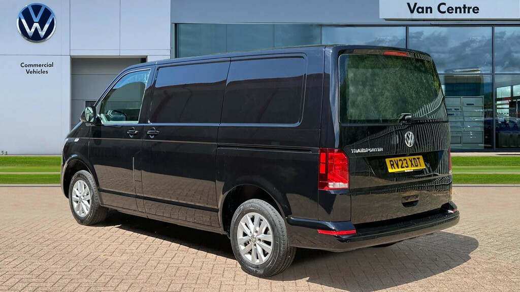 Volkswagen Transporter Transporter 2.0 Tdi 150 Startline Van Dsg RV23XDT Black #3