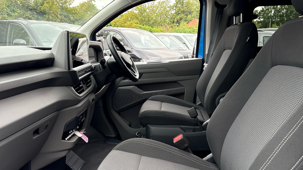 Volkswagen Transporter Transporter 2.0 Tdi 170 Commerce Pro Kombi Van Aut Blue #2
