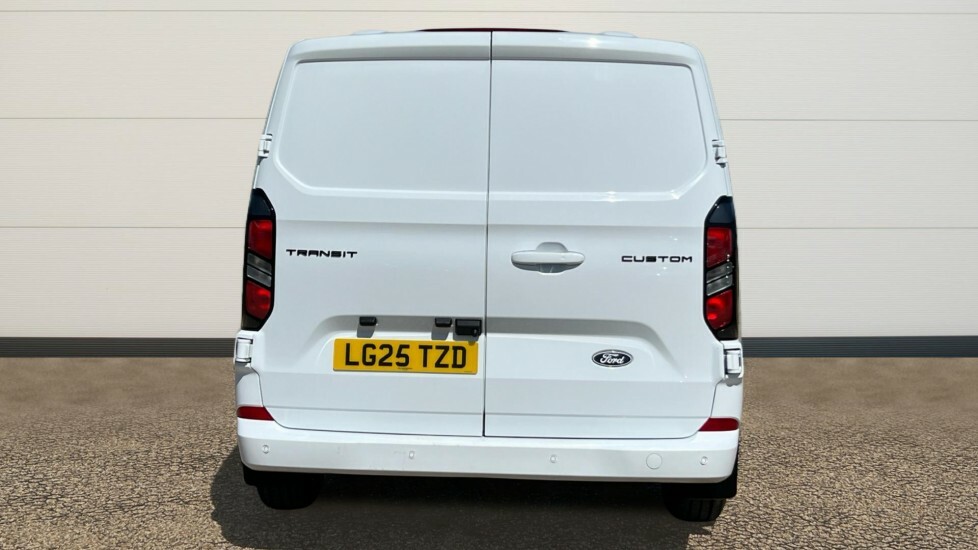 Ford Transit Custom Transit Custom 2.0 Ecoblue 136Ps H1 Van Limited LG25TZD White #4