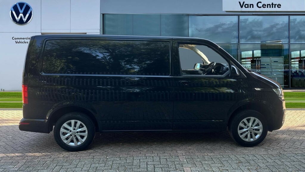Volkswagen Transporter Transporter 2.0 Tdi 110 Highline Van RK23WWO Black #4