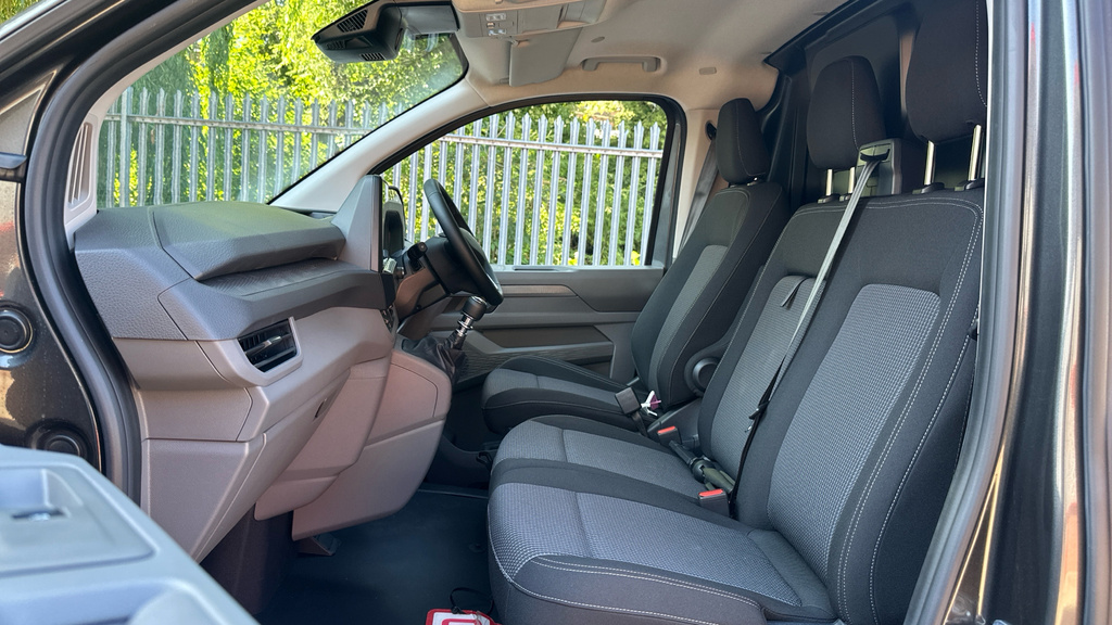 Volkswagen Transporter Transporter 2.0 Tdi 150 Commerce Plus Van KY26NFO  #2