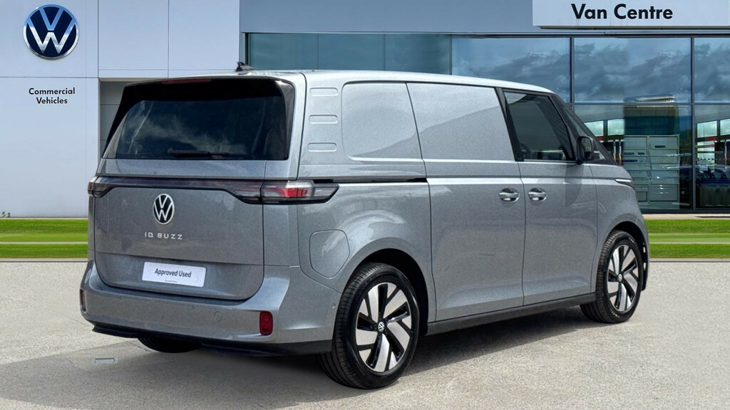 Volkswagen ID.Buzz Gtx Lwb 7 Seat 340 Ps 79 Kwh Pro White #20