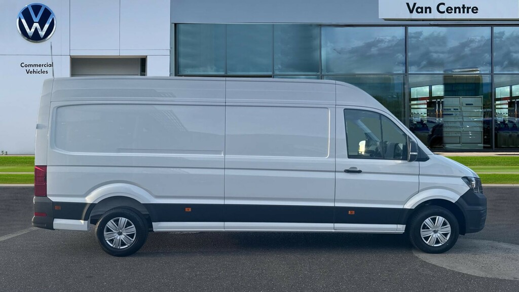 Volkswagen Crafter Cr35 Panel Van Commerce Lwb 140 Ps 2.0 Tdi 6Sp Man White #4