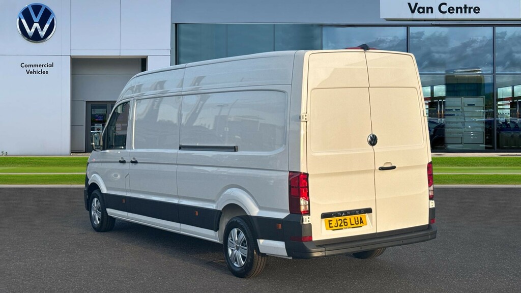 Volkswagen Crafter Cr35 Panel Van Commerce Lwb 140 Ps 2.0 Tdi 6Sp Man White #3