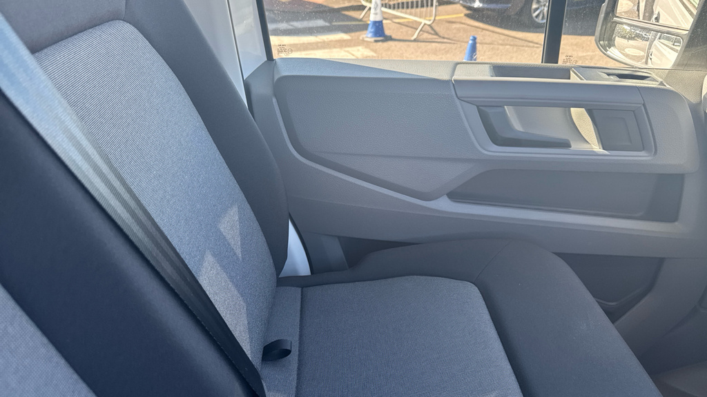Volkswagen Crafter 2.0 Tdi Cr35 Commerce Plus Fwd Mwb High Roof Grey #31